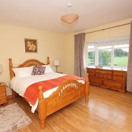 Stunning 7 Bedroom Nyaraló Cill Airne